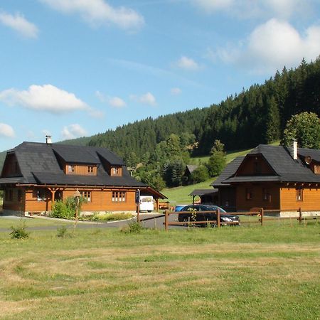 Valassky Dvur Вельке-Карловице Экстерьер фото
